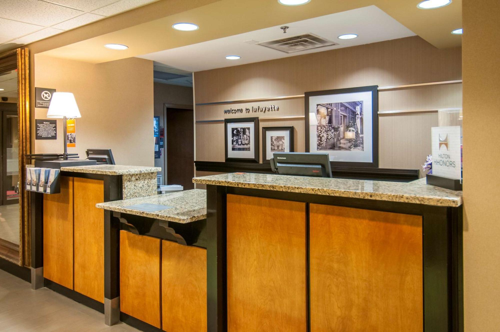 Hampton Inn Lafayette Louisiana Scott Luaran gambar